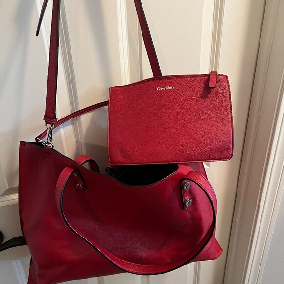 Calvin Klein Large Tote with Attached Wallet (BEAUTIFUL & ROOMY!) - Picture 7 of 8